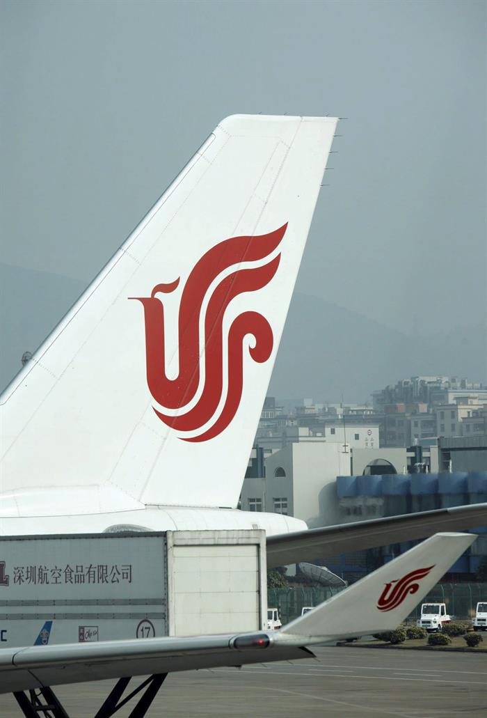  I-Air China imise okwesikhashana zonke izindiza ePyongyang