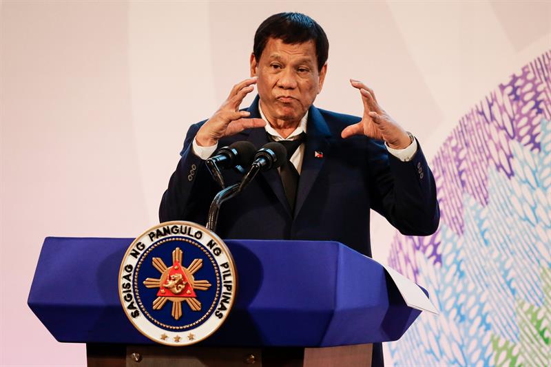  U-Duterte ugcina i-veto emayini yokuvula imigodi ePhilippines